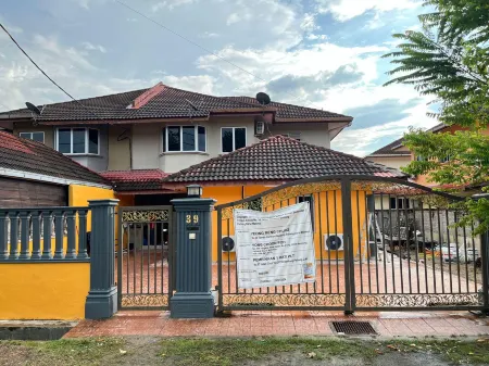 Bentong Harmoni Homestay Отели рядом с достопримечательностью «HillTop Bentong Campsite»