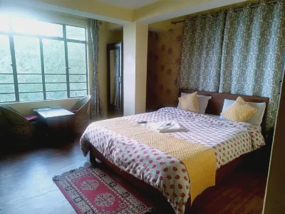 Hotel Himalaya Residency Hotels near Gurdum Back Packers Camp