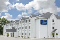 Microtel Inn & Suites by Wyndham Gassaway/Sutton Hotel a Gassaway