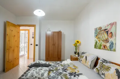 PRIVATE VILLA WITH Wi-Fi, PARKING AND AIR CONDITIONING