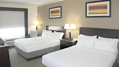 Holiday Inn Express & Suites Plainview Отели в г. Плейнвью