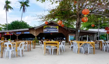 Mabuhay Thresher Dive Resort Отели рядом с достопримечательностью «Suba Beach and Nipa Huts»