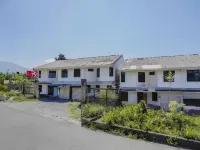 Villa Puncak Agape near Cipanas Mitra RedDoorz Hotel di Desa Cipanas
