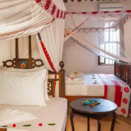 Hibiscus Triple room