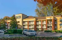 Extended Stay America Suites - Seattle - Southcenter Hotels near iFLY Indoor Skydiving - Seattle