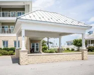 Island Inn & Suites, Ascend Hotel Collection