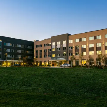 AC Hotel by Marriott Boston Cambridge Отели рядом с достопримечательностью «${{attraction}}»
