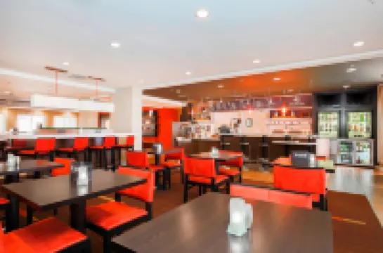 Courtyard Salinas Monterey