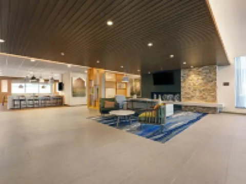 Fairfield Inn & Suites Milwaukee Brookfield 布魯克菲爾德酒店