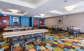 Holiday Inn Express & Suites Roanoke Rapids SE