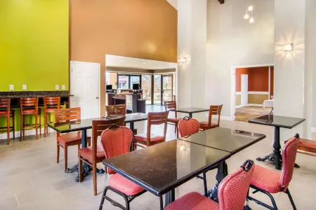 Quality Inn Отели рядом с достопримечательностью «Toccoa Falls»