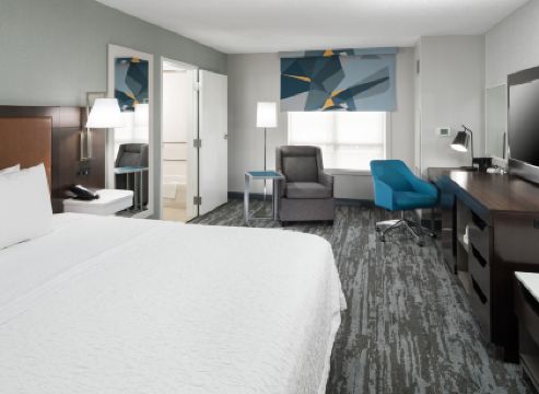 Hampton Inn & Suites Memphis at Beale Street