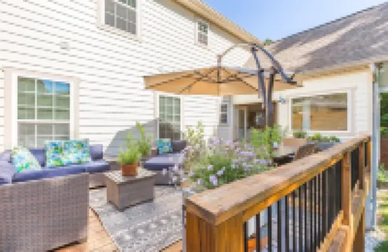 Tranquil Downtown Retreat - 4 Minutes to Aquarium & Coolidge Park!