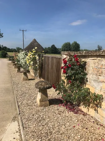 Unique converted Dovecote Grade II listed  sleeps 6 set in the Cotswolds.