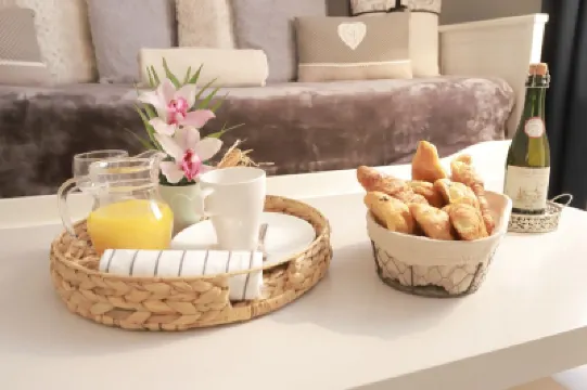 Médicis apartment with garage Отели в г. 