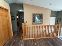 The All Inn: Beautiful 3-bedroom home 1 minute from Shattuck-St. Mary's School!