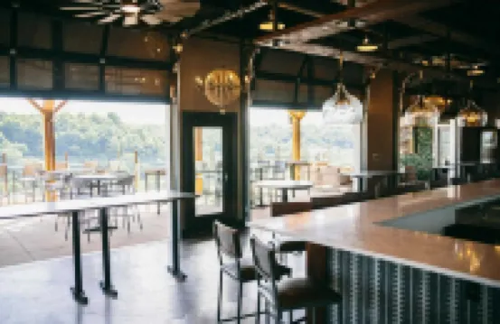 Bluff Walk Retreat - Downtown Lynchburg