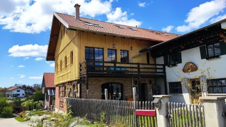 Exclusive, sunny new-build vacation apartment with the flair of a former barn