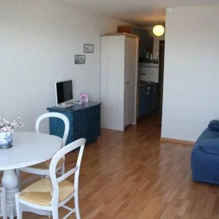 Studio with beautiful sea view EXCEPTIONAL 50m FROM THE BEACH WITHOUT OPPOSITE