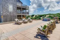 Oceanfront Bliss w/ outdoor pool, hot tub and beds made ! - Swimmingpools