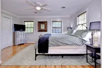 The Greenhouse: A peaceful retreat minutes from all Williamsburg has to offer - 4-Star