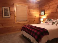 Riverfront Cabin in Horse Country