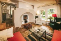 historical house in Heidevillage on the outskirts of forest Hotels in Natendorf