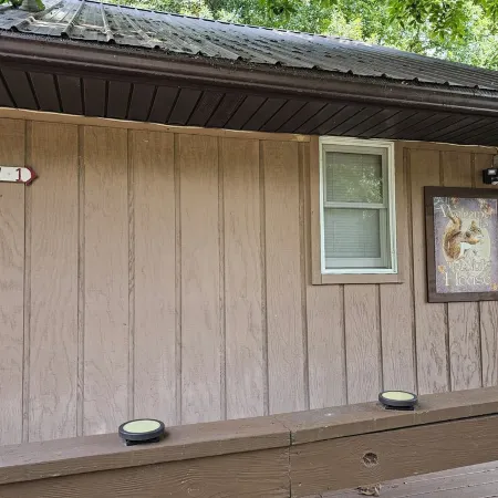 Lake Themed Cabin - Direct Water Access - Free Kayaks