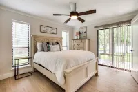 Luxury Lakefront Oasis - Kayaks, Views & Games