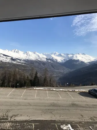 Les coches-domaine de la plagne Отели в г. Белантр