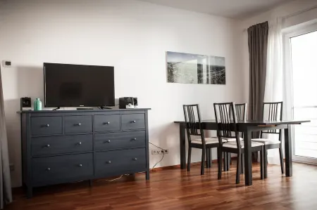 PS2: Bright, renovated old apartment in a district in the south of Trier Отели рядом с достопримечательностью «Базилика Константина»