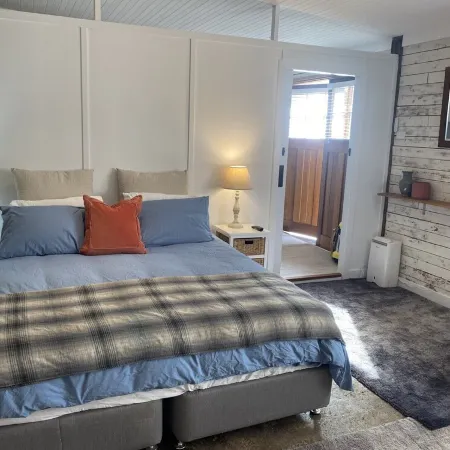 Beautiful pet friendly accommodation in Mittagong's blue ribbon precinct