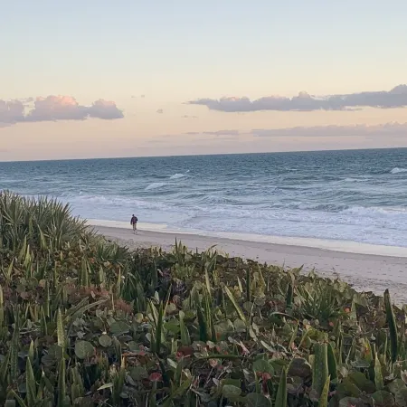 Beautiful Melbourne Beach Oceanfront Townhouse