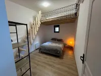 Loft Atypique AU Cœur DE LA Provence Hotel in zona E.Leclerc CARPENTRAS CEDEX