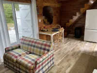 Barters Island Cottage on the Rock Hotels in Boothbay