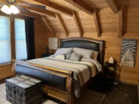 Fisherman's Paradise & Family Fun Cabin Just Minutes to PickwickLake & StatePark