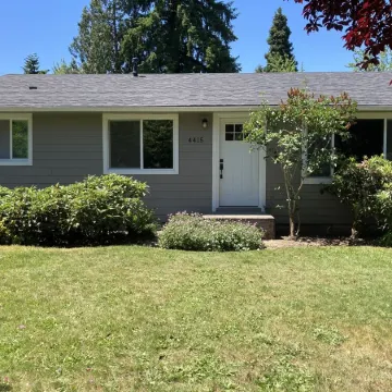 Cozy home with large yard oasis!