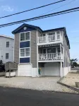 Gorgeous top floor condo on a corner lot, perfect beach vacation! Hotel in zona JiLLy’s Arcade