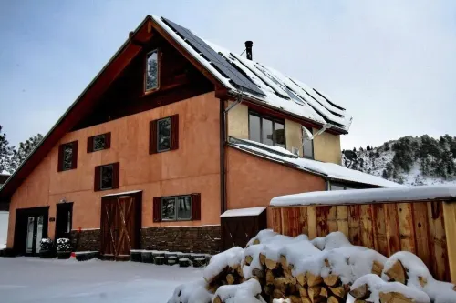 SkyMountain Lodge with Hot Tub and Infrared Sauna