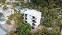 Ithaa Inn Kamadhoo Hotels near Landaagiraavaru