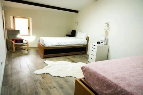 Charming village retreat near beach/vineyards Hotels in Le Beausset