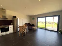 Quiet vacation apartment by the pond Pet-friendly in Schmidt