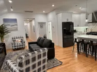 Luxury and Modern Apt near Mall/ Hospital Hotels in Danvers