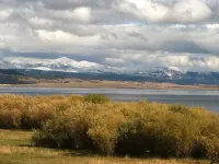 Cozy Cabin a Minute from Yellowstone.. Book Now for Your Winter Wonderland Stay!