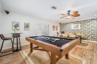 Tampa Bae House · Spacious South Tampa Home with Heated Pool + Patio