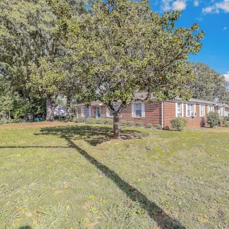 Boat Parking & Shore Power, Dog-Friendly Duplex, Fenced Yard Near Pickwick Lake