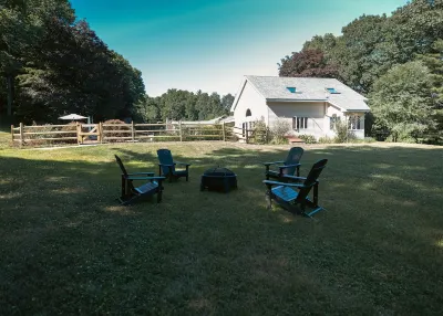 Country Estate Outside Hudson - Heated Extra Large Pool w/ Outdoor Barrel Sauna