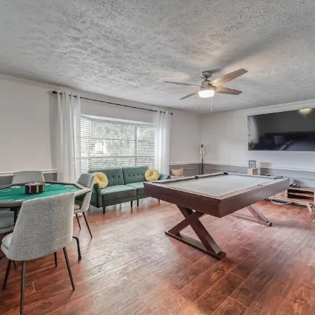 5 Bedroom + Heated Pool & Game Room