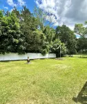 Charming 3-Bedroom Ranch 1 Minute from Mohegan Sun. Các khách sạn gần Lush Cosmetics