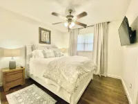 McCullough Park Charming 3-bedroom  in fantastic Stockbridge South-View Cemetery附近的飯店